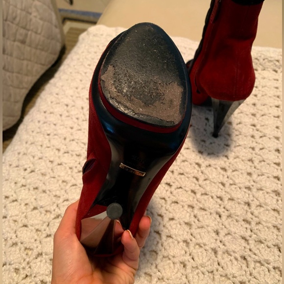 Gucci Olimpia Elastic Ladder Strap Bootie- Burgundy and black - Picture 5 of 7